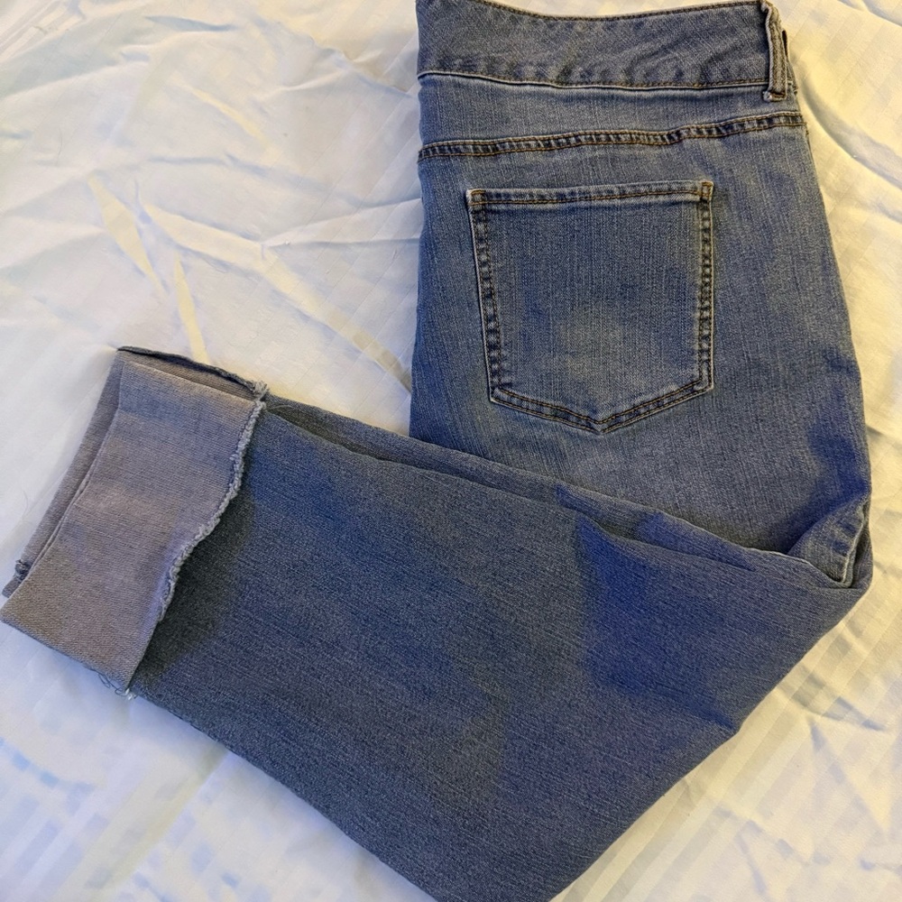 Style & Co Rolled Cuff Capris Size 16